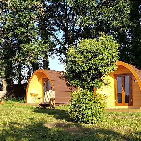 Gites & Tiny Houses Les Hauts De Toulvern Baden Szoba fotó